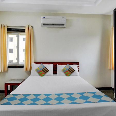 Oyo Home Msr Guest Inn Homestay Nellore Esterno foto