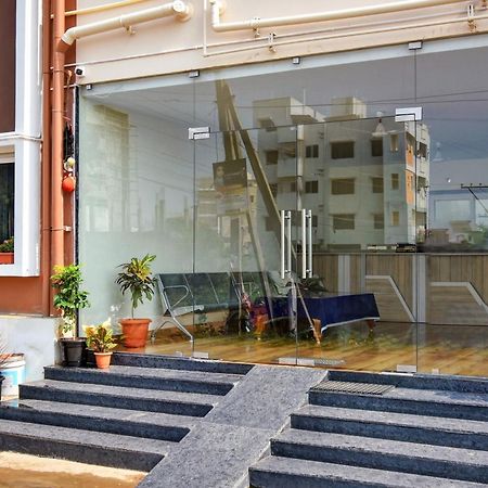 Oyo Home Msr Guest Inn Homestay Nellore Esterno foto