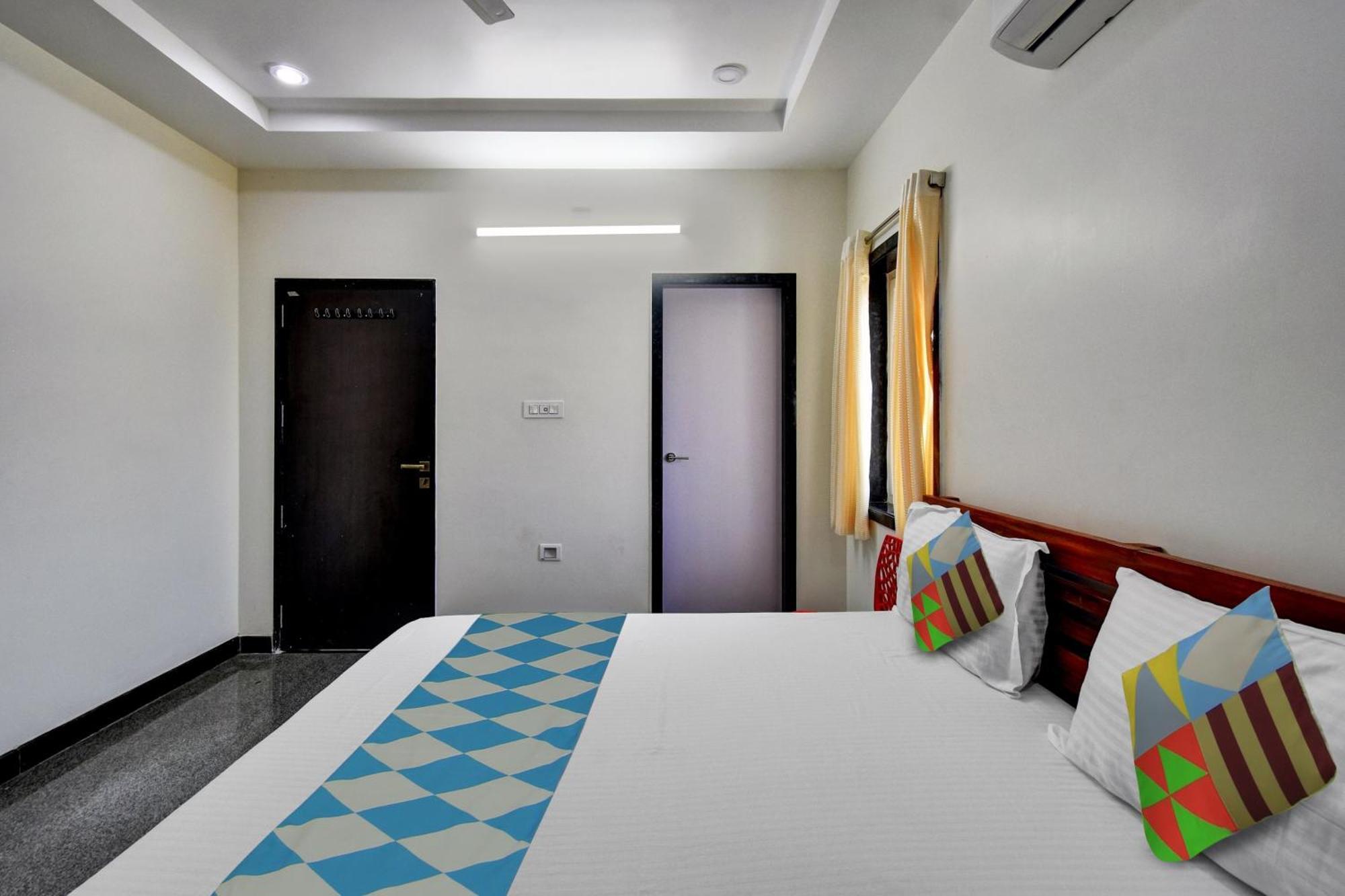 Oyo Home Msr Guest Inn Homestay Nellore Esterno foto