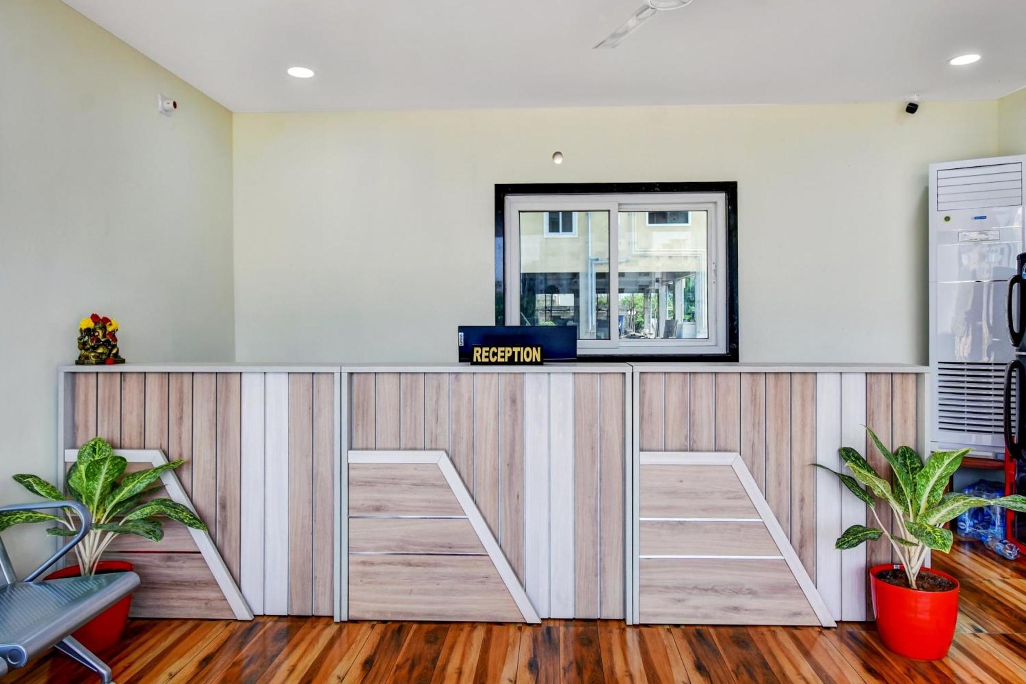 Oyo Home Msr Guest Inn Homestay Nellore Esterno foto