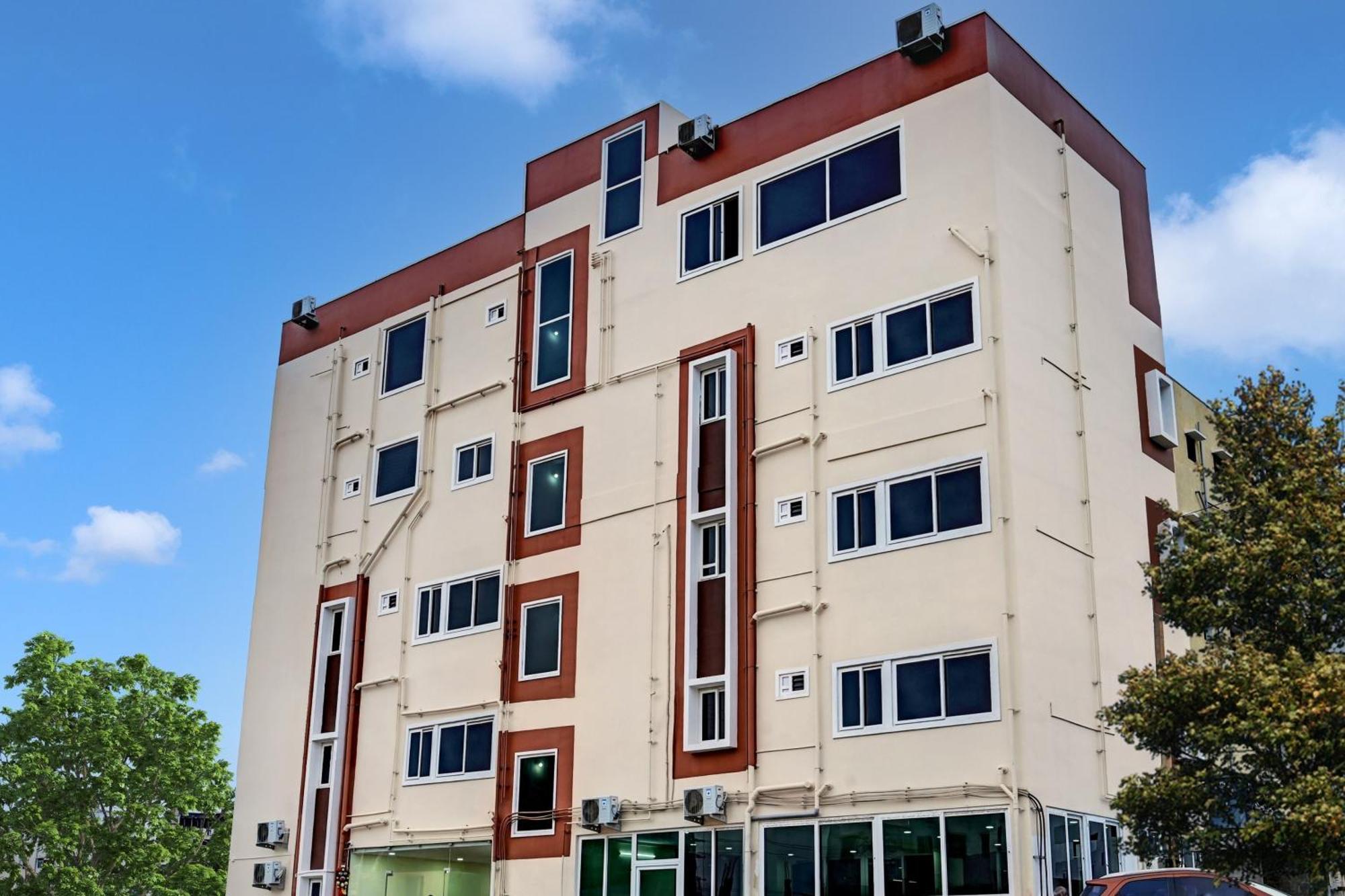 Oyo Home Msr Guest Inn Homestay Nellore Esterno foto
