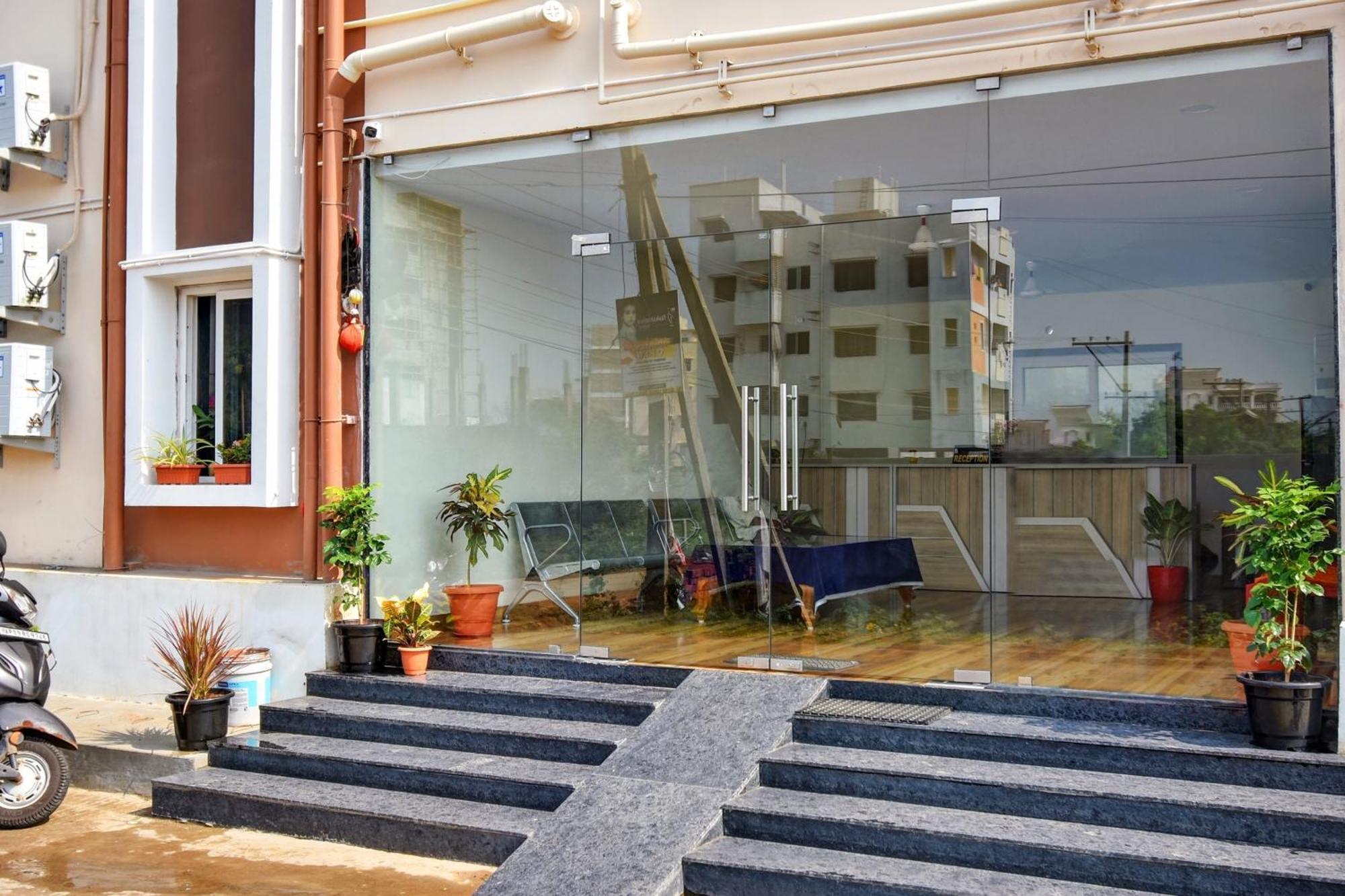Oyo Home Msr Guest Inn Homestay Nellore Esterno foto