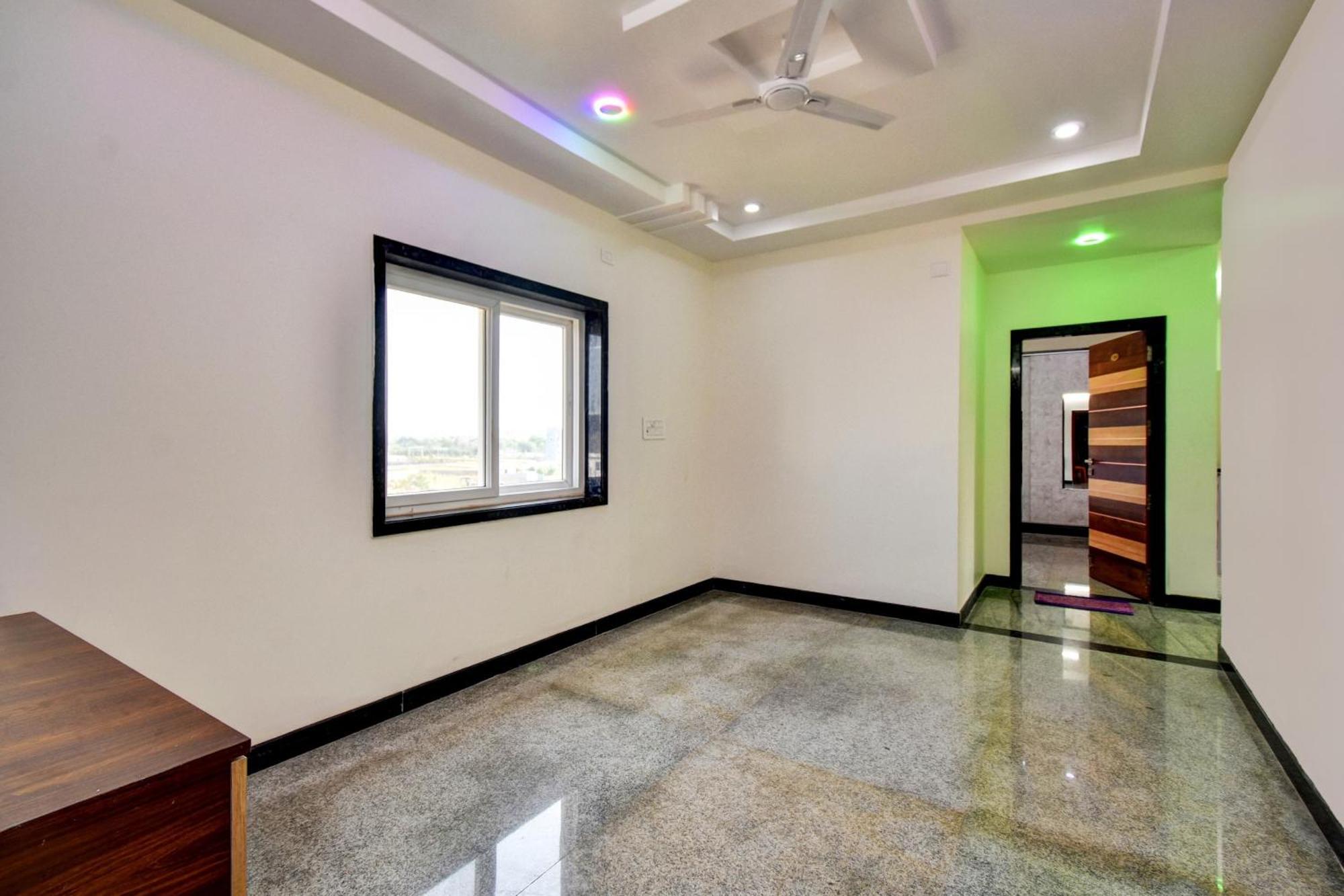 Oyo Home Msr Guest Inn Homestay Nellore Esterno foto